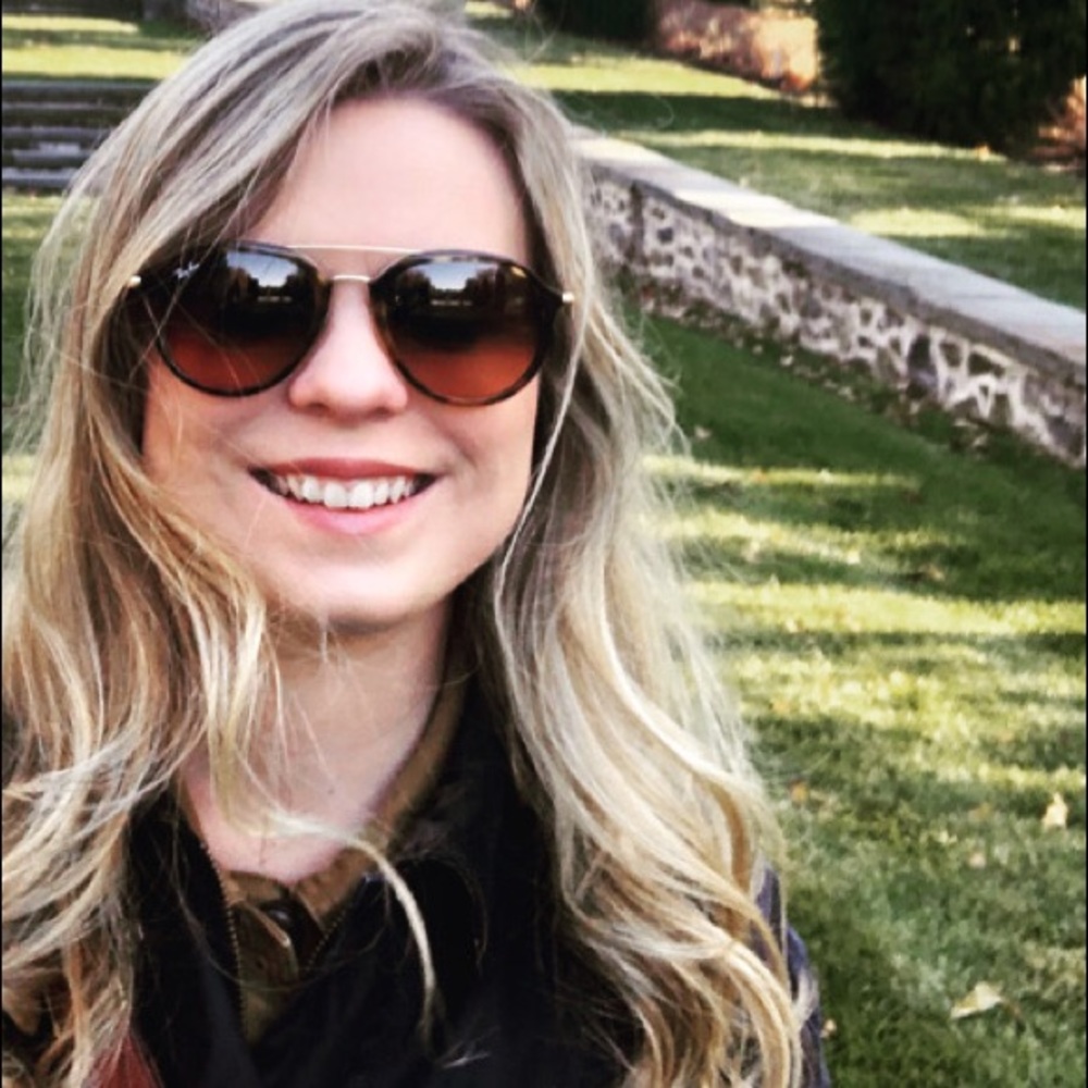 Meet your Posher, Ashley